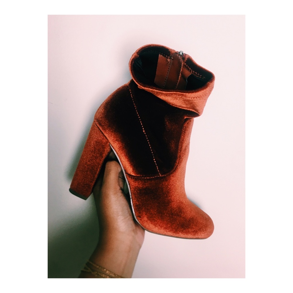 Steve Madden Rust Velvet Block Heel Ankle Boots
